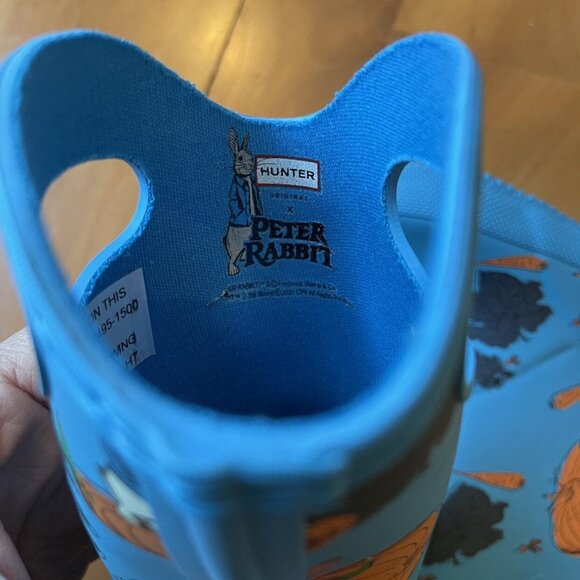 Hunter X Peter Rabbit Blue Rain Boots NIB Size 6US - Picture 3 of 4